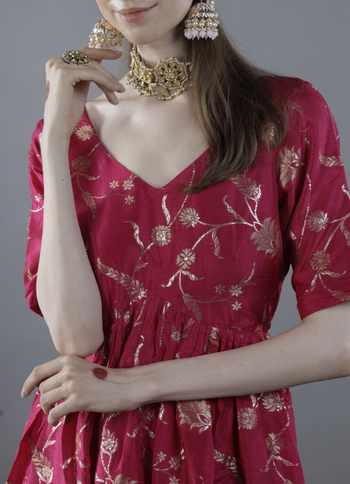 Namratha Juani  Women’s Magenta V neck Emipre Anarkali Suit