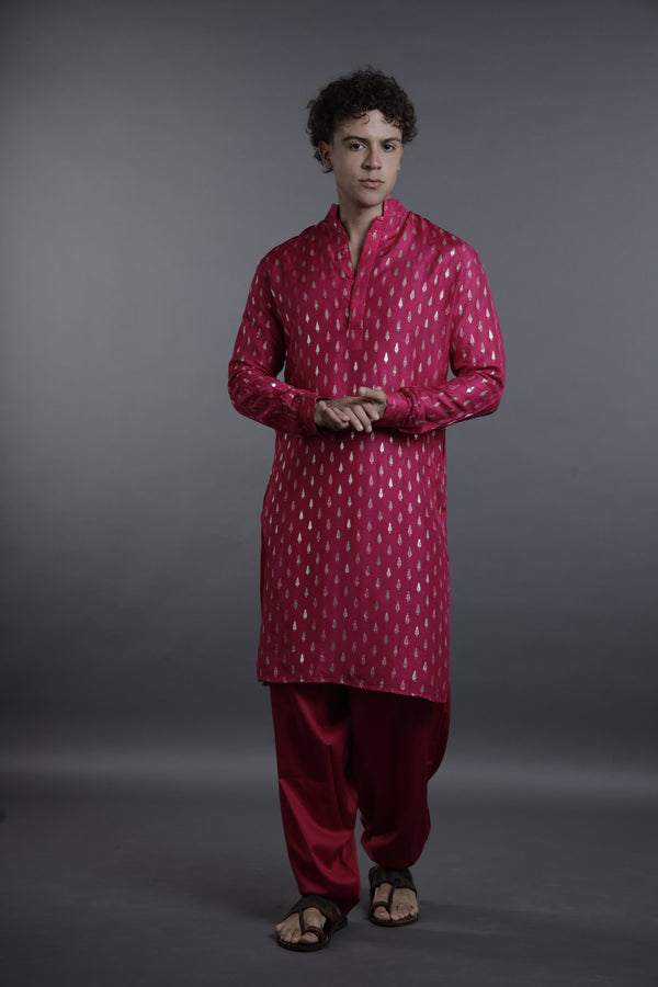 Namratha Juani  Men’s festive Jacquard Kurta, Magenta